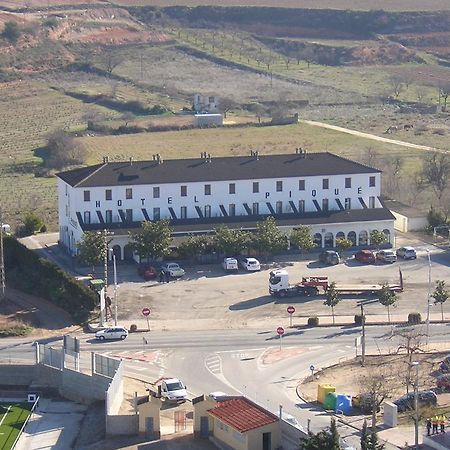 Hotel Pique Gandesa Eksteriør bilde